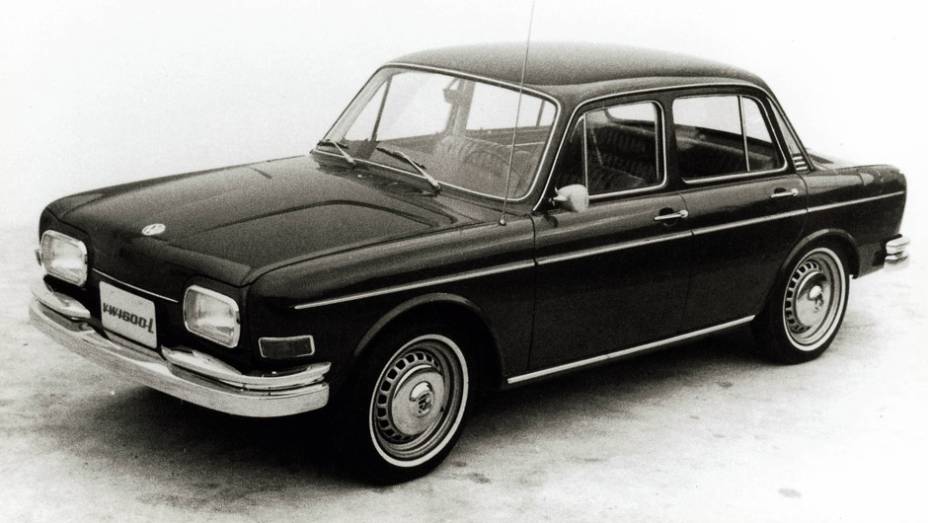 Primeiro VW de quatro portas em todo o mundo - sim, pioneirismo nacional -, ele ganhou fama de feio com o apelido Zé do Caixão e só agradou taxistas. Durou de menos de dois anos. Primeiro VW de quatro portas em todo o mundo - sim, pioneirismo nacional -, ele ganhou fama de feio com o apelido Zé do Caixão e só agradou taxistas. Durou de menos de dois anos.