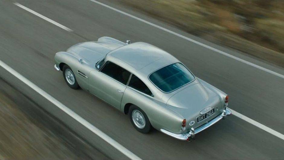 Sucesso mundial de bilheteria, 007 - Skyfall marcou o retorno do Aston Martin DB5, o carro favorito do espião, à telona. Sucesso mundial de bilheteria, 007 - Skyfall marcou o retorno do Aston Martin DB5, o carro favorito do espião, à telona.
