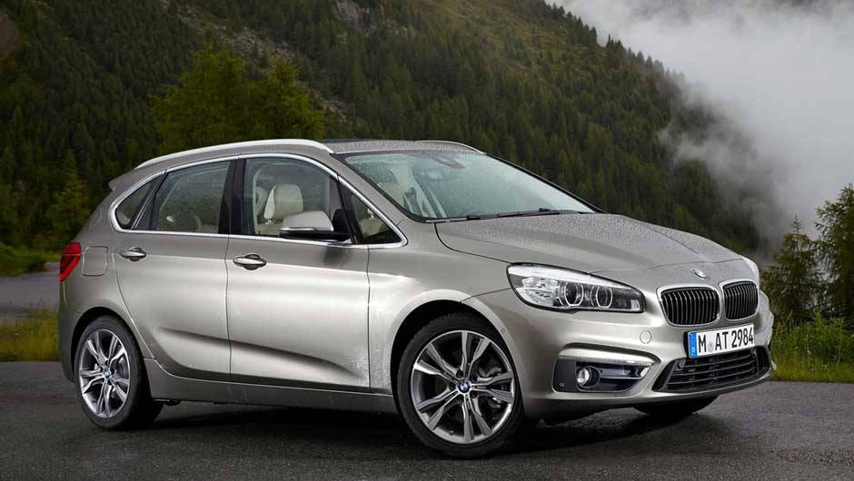 BMW S&eacute;rie 2 Active Tourer: a primeira minivan da hist&oacute;ria da marca alem&atilde; tamb&eacute;m foi o primeiro modelo com tra&ccedil;&atilde;o dianteira da empresa