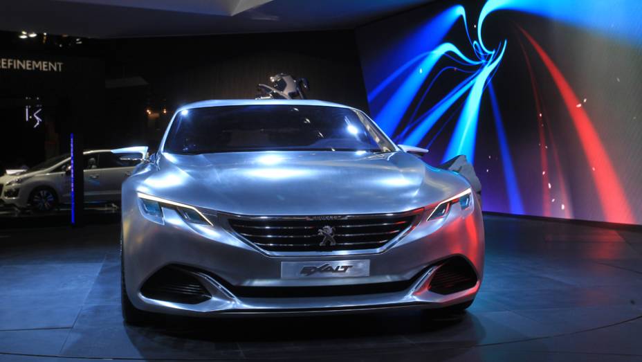 Peugeot Exalt | <a href="https://beta-develop.quatrorodas.abril.com.br/noticias/saloes/paris-2014/peugeot-atualiza-exalt-concept-798909.shtml" rel="migration">Leia mais</a> | <a href="https://beta-develop.quatrorodas.abril.com.br/galerias/saloes/paris/2014/direto-salao-paris-parte-2-803962.shtml" rel="migration">V</a>