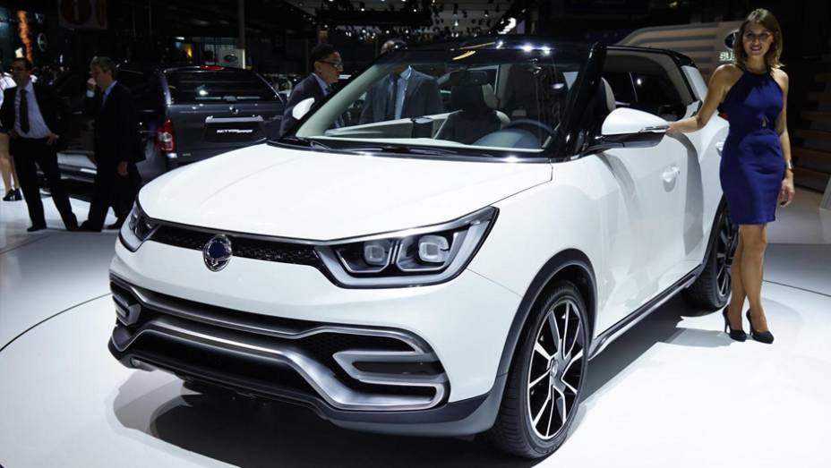 Conceito SsangYong XIV-Air | <a href="https://beta-develop.quatrorodas.abril.com.br/noticias/saloes/paris-2014/ssangyong-lanca-suv-salao-paris-799528.shtml" rel="migration">Leia mais</a>