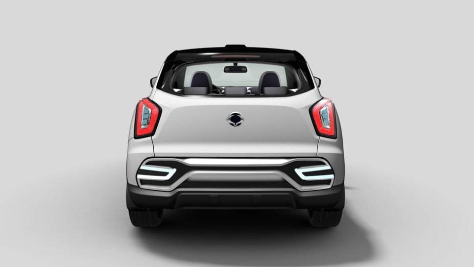 Para-choque traseiro tem desenho similar ao dianteiro | <a href="https://beta-develop.quatrorodas.abril.com.br/noticias/saloes/paris-2014/ssangyong-lanca-suv-salao-paris-799528.shtml" rel="migration">Leia mais</a>