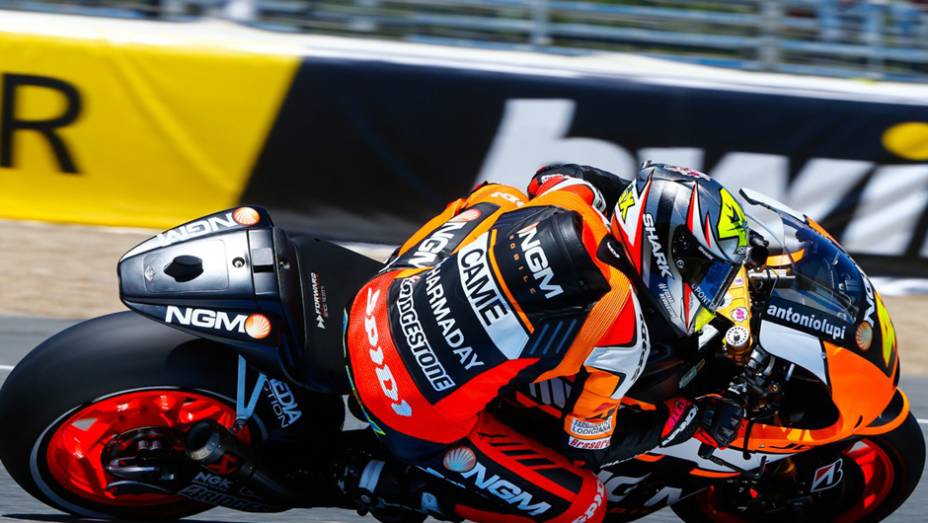 Aleix Espargaró. | <a href="https://beta-develop.quatrorodas.abril.com.br/moto/noticias/reinado-marc-marquez-nao-tem-fim-781505.shtml" rel="migration">Leia mais</a>