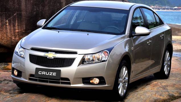 Chevrolet Cruze: embora ainda venda bem, teve queda de 42,8%; no 1&ordm; tri de 2013, vendeu 5;230 carros, frente aos 9.147 de 2012