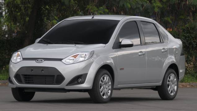 Ford Fiesta Sedan: decl&iacute;nio de 43%, com 5.126 unidades comercializadas no 1&ordm; tri de 2013 e 8.999 no mesmo per&iacute;odo de 2012