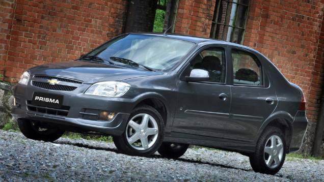 Chevrolet Prisma: a chegada da nova gera&ccedil;&atilde;o provavelmente justifica a queda de 50,2%; foram 4.592 unidades no 1&ordm; tri de 2013 contra 9.234 unidades em 2012