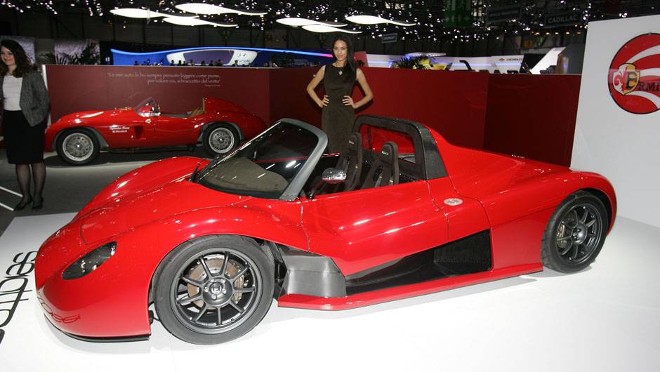Veja as belas Garotas do <a href="https://beta-develop.quatrorodas.abril.com.br/noticias/saloes/genebra-2014/" rel="migration">Salão de Genebra 2014</a> Veja as belas Garotas do <a href="https://beta-develop.quatrorodas.abril.com.br/noticias/saloes/genebra-2014/" rel="migration">Salão de Genebra 2014</a>
