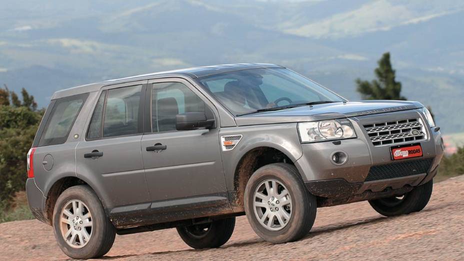 13&ordm; Land Rover Freelander: Vendas em 2012: 2.401 | Vendas em dezembro: 319 | Total vendido pela Land Rover: 8.165 | Varia&ccedil;&atilde;o em rela&ccedil;&atilde;o a 2011: - 0,2% | Participa&ccedil;&atilde;o de mercado: 6,32%