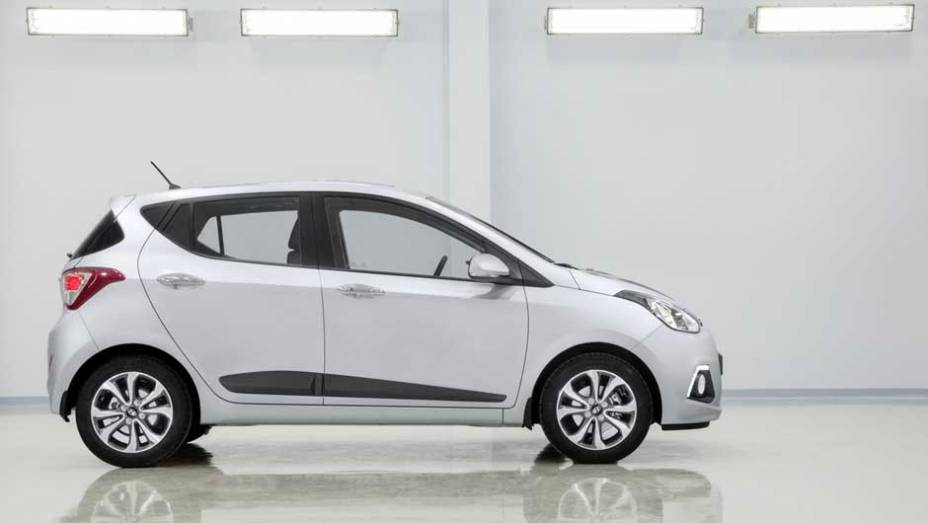 Olhando de lado, o desenho das janelas lembra o ix35 | <a href="https://beta-develop.quatrorodas.abril.com.br/saloes/frankfurt/2013/hyundai-i10-753181.shtml" rel="migration">Leia mais</a> Olhando de lado, o desenho das janelas lembra o ix35 | <a href="https://beta-develop.quatrorodas.abril.com.br/saloes/frankfurt/2013/hyundai-i10-753181.shtml" rel="migration">Leia mais</a>