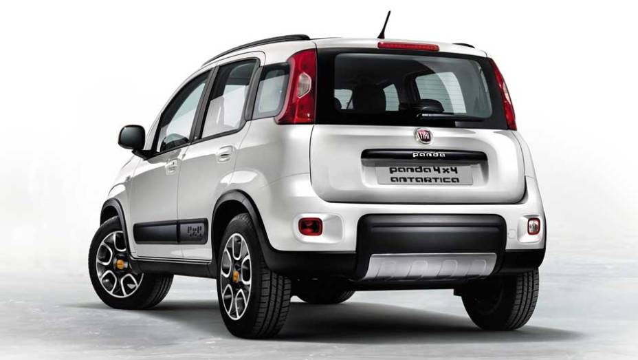 Com visual diferenciado, o modelo celebra os 30 anos de produção do Panda | <a href="https://beta-develop.quatrorodas.abril.com.br/saloes/frankfurt/2013/fiat-panda-4-x-4-antartica-752183.shtml" rel="migration">Leia mais</a>