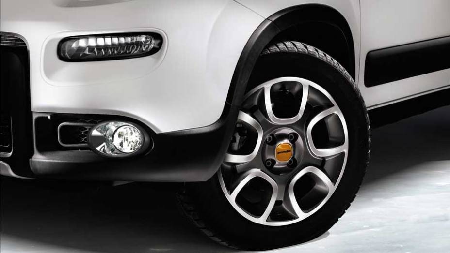 Você já viu estas rodas em algum carro antes? Se a sua resposta foi Uno Sporting, acertou! | <a href="https://beta-develop.quatrorodas.abril.com.br/saloes/frankfurt/2013/fiat-panda-4-x-4-antartica-752183.shtml" rel="migration">Leia mais</a>