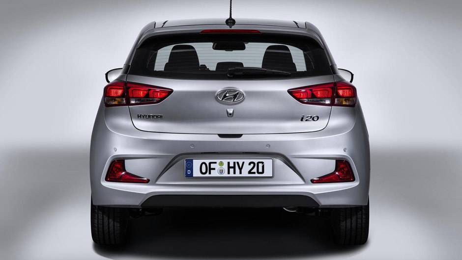 As lanternas também são inéditas, deixando o modelo com uma cara de Volkswagen As lanternas também são inéditas, deixando o modelo com uma cara de Volkswagen