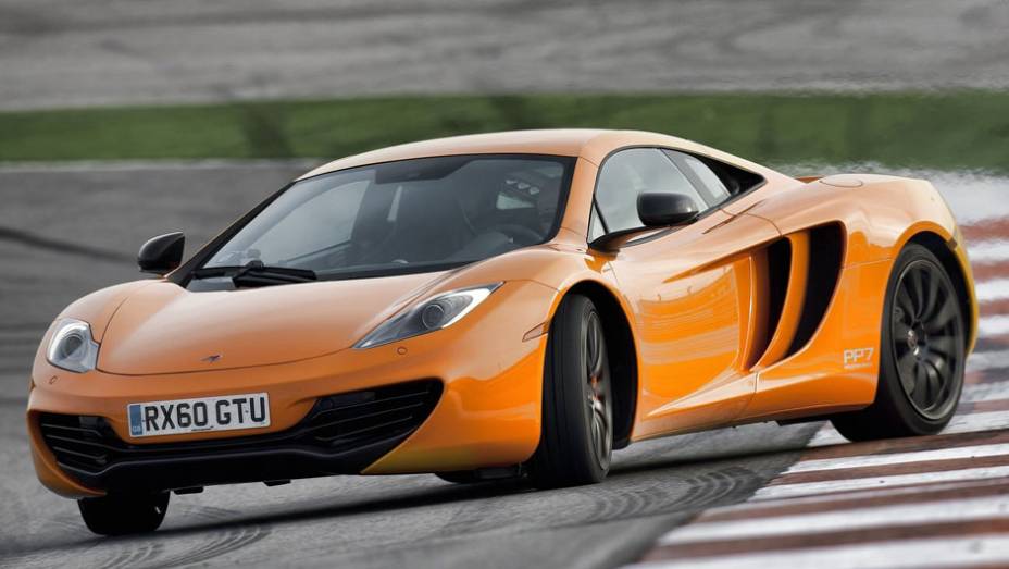 A nova máquina da empresa inglesa leva a tecnologia das pistas para as ruas A nova máquina da empresa inglesa leva a tecnologia das pistas para as ruas