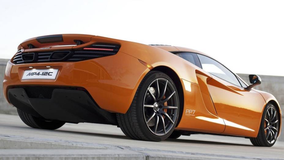 A nova máquina da empresa inglesa leva a tecnologia das pistas para as ruas A nova máquina da empresa inglesa leva a tecnologia das pistas para as ruas