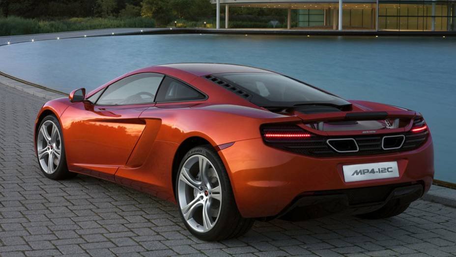 A nova máquina da empresa inglesa leva a tecnologia das pistas para as ruas A nova máquina da empresa inglesa leva a tecnologia das pistas para as ruas