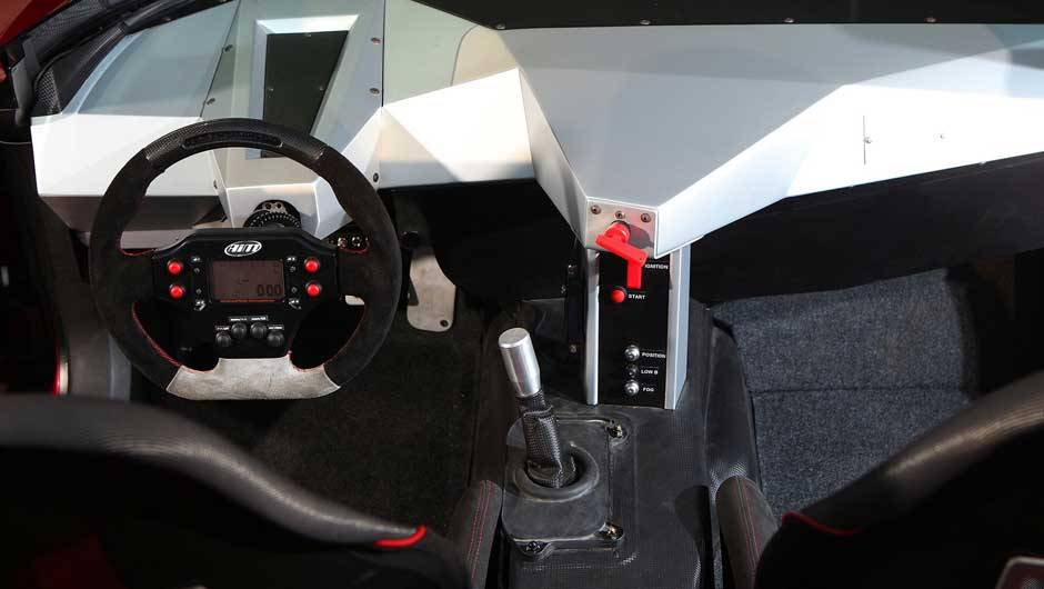 Codatronca, mistura entre o Chevrolet Corvette e a Lamborghini, ganha versão roadster Codatronca, mistura entre o Chevrolet Corvette e a Lamborghini, ganha versão roadster
