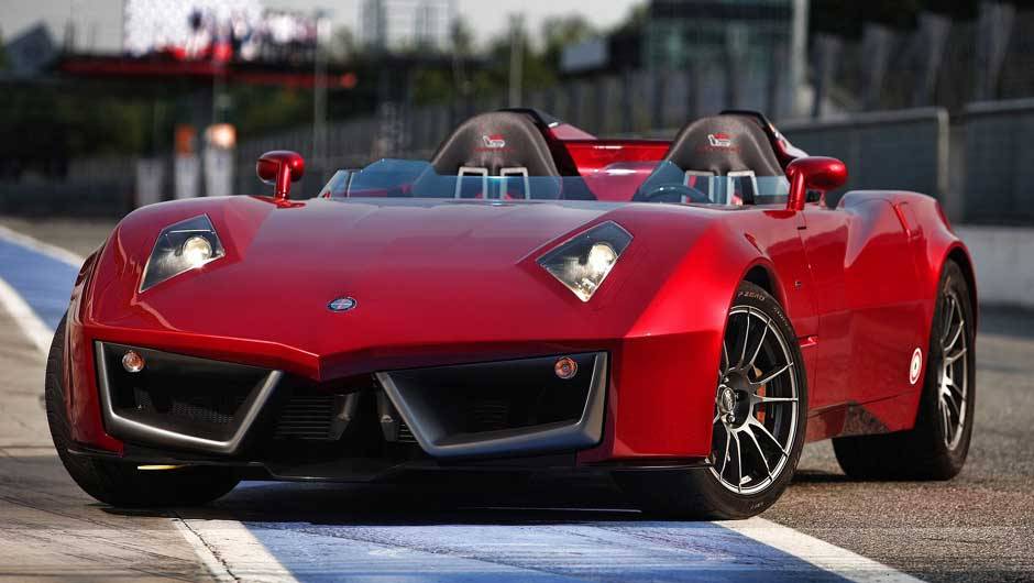 Codatronca, mistura entre o Chevrolet Corvette e a Lamborghini, ganha vers&atilde;o roadster
