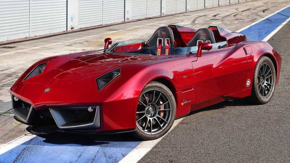 Codatronca, mistura entre o Chevrolet Corvette e a Lamborghini, ganha vers&atilde;o roadster