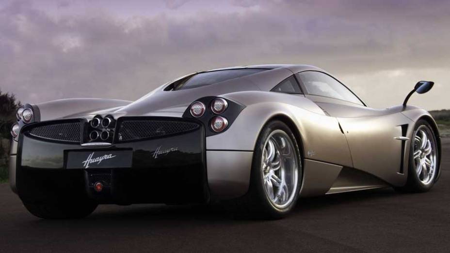 O Huayra é o novo superesportivo da marca de Horacio Pagani