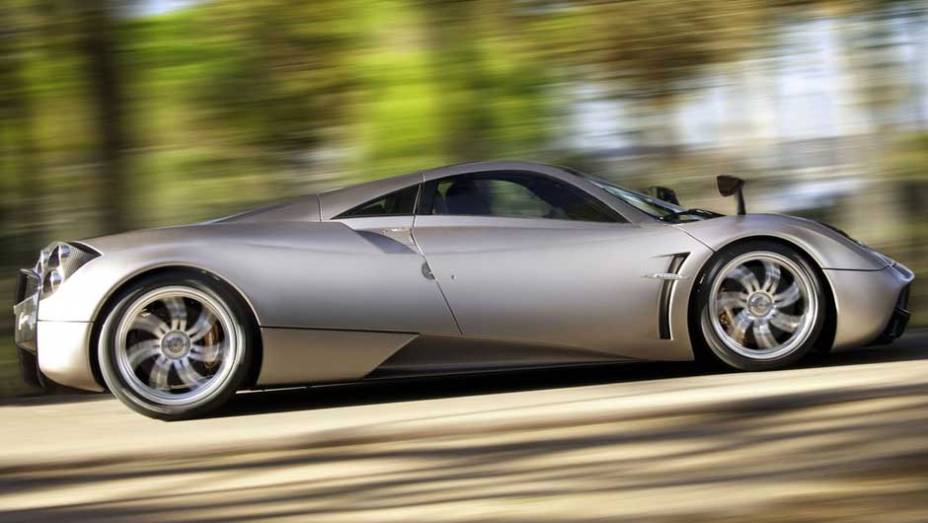 O Huayra é o novo superesportivo da marca de Horacio Pagani