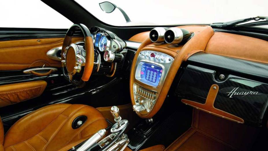 O Huayra &eacute; o novo superesportivo da marca de Horacio Pagani