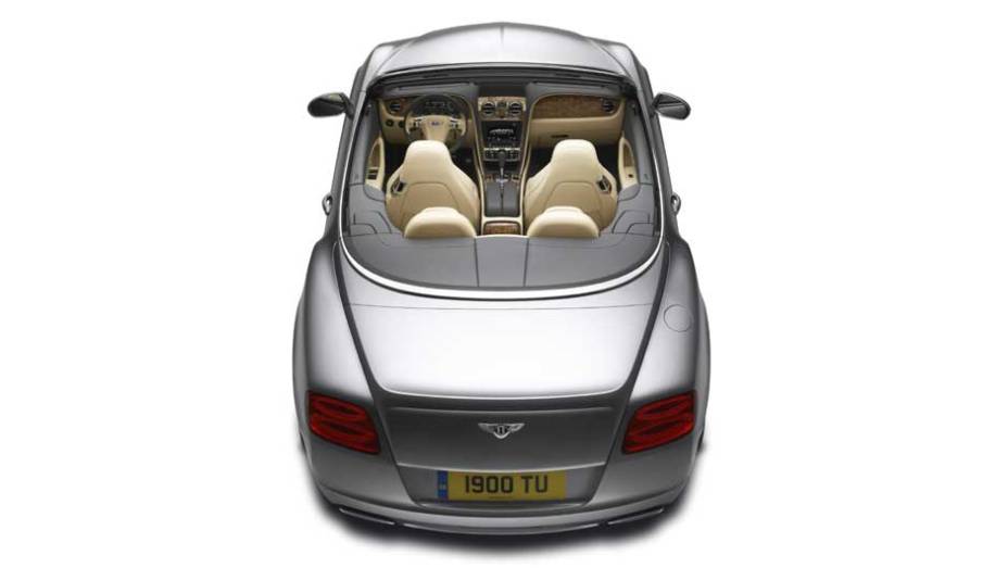 Convers&iacute;vel come&ccedil;a a ser vendido no final do ano | <a href="https://beta-develop.quatrorodas.abril.com.br/carros/lancamentos/bentley-continental-gtc-637536.shtml" rel="migration">Leia mais</a>