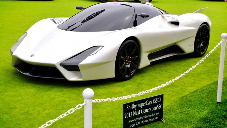 Novo superesportivo foi apresentado durante o Pebble Beach Concours dElegance | <a href="https://beta-develop.quatrorodas.abril.com.br/noticias/shelby-apresenta-tuatara-eua-299537_p.shtml" rel="migration">Leia mais</a>