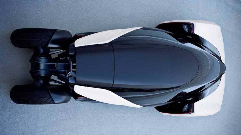 Equipado com motor elétrico de 49 cv, ele possui autonomia de 100 km Equipado com motor elétrico de 49 cv, ele possui autonomia de 100 km
