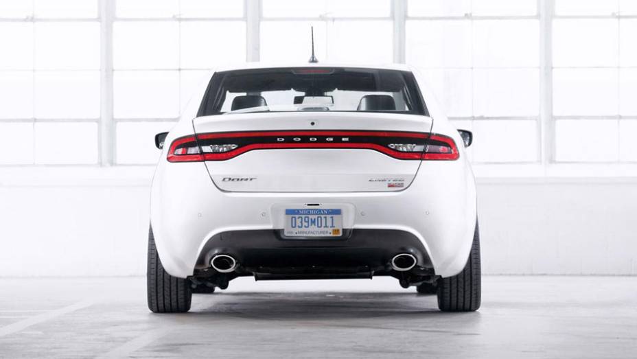 O Dart ter&aacute; tr&ecirc;s op&ccedil;&otilde;es de motoriza&ccedil;&atilde;o | <a href="https://beta-develop.quatrorodas.abril.com.br/reportagens/salao/dodge-dart-662260.shtml" rel="migration">Leia mais</a>