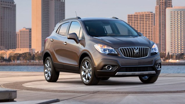 Design &eacute; t&iacute;pico dos modelos Buick, com muitos adornos cromados