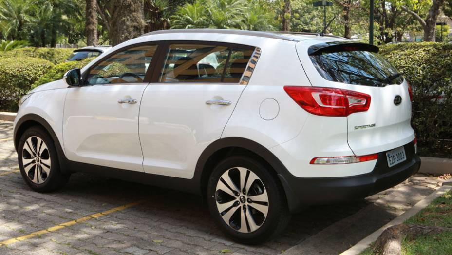 O visual do SUV caiu no gosto do brasileiro: em 2011, foram vendidas pouco mais de 8 mil unidades | <a href="https://beta-develop.quatrorodas.abril.com.br/carros/lancamentos/kia-sportage-flex-676497.shtml" rel="migration">Leia mais</a>