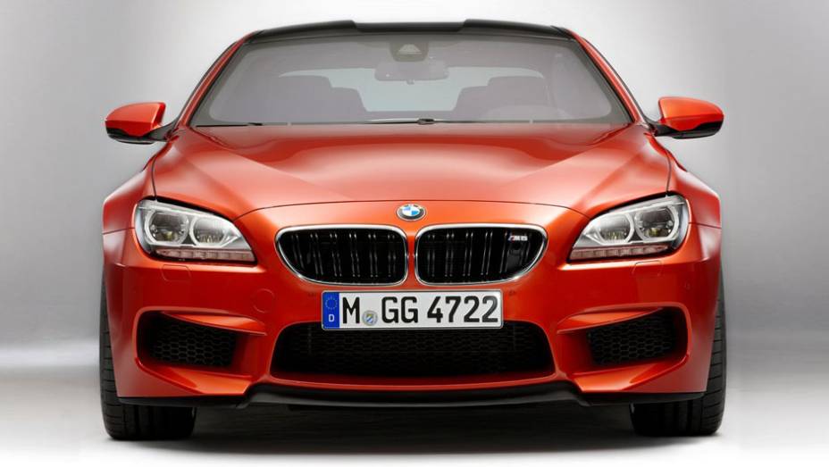 A nova geração é um dos BMW mais rápidos já produzidos | <a href="https://beta-develop.quatrorodas.abril.com.br/saloes/genebra/2012/bmw-m6-678571.shtml" rel="migration">Leia mais</a>