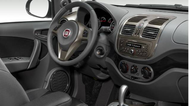 Câmbio Dualogic e apliques no painel são opcionais no Grand Siena | <a href="https://beta-develop.quatrorodas.abril.com.br/carros/lancamentos/fiat-grand-siena-680146.shtml" rel="migration">Leia mais</a> Câmbio Dualogic e apliques no painel são opcionais no Grand Siena | <a href="https://beta-develop.quatrorodas.abril.com.br/carros/lancamentos/fiat-grand-siena-680146.shtml" rel="migration">Leia mais</a>
