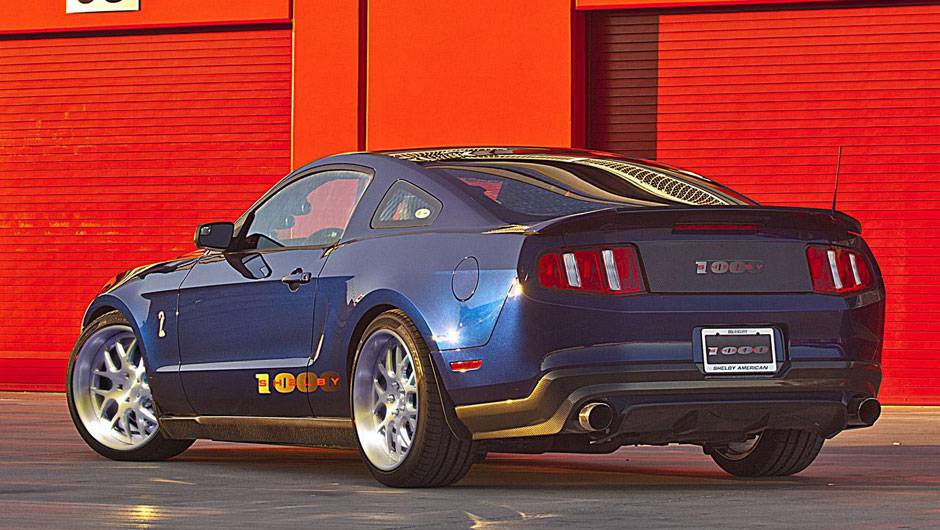 Na opção preparada para as pistas, o superesportivo desenvolve 1.100 cv | <a href="https://beta-develop.quatrorodas.abril.com.br/saloes/nova-york/2012/ford-shelby-1000-680842.shtml" rel="migration">Leia mais</a> Na opção preparada para as pistas, o superesportivo desenvolve 1.100 cv | <a href="https://beta-develop.quatrorodas.abril.com.br/saloes/nova-york/2012/ford-shelby-1000-680842.shtml" rel="migration">Leia mais</a>