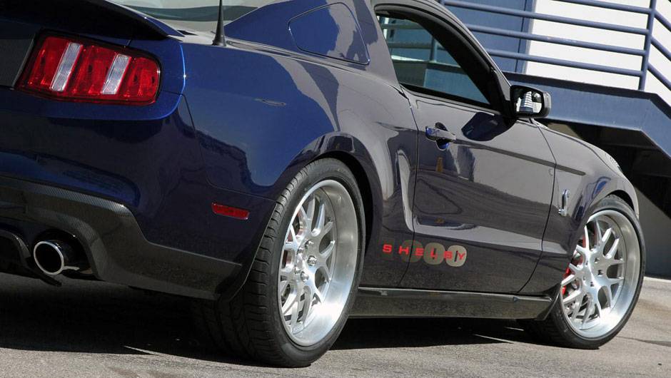 Equipado com motor Ford 5.4 V8, o modelo ganhou também melhorias aerodinâmicas | <a href="https://beta-develop.quatrorodas.abril.com.br/saloes/nova-york/2012/ford-shelby-1000-680842.shtml" rel="migration">Leia mais</a> Equipado com motor Ford 5.4 V8, o modelo ganhou também melhorias aerodinâmicas | <a href="https://beta-develop.quatrorodas.abril.com.br/saloes/nova-york/2012/ford-shelby-1000-680842.shtml" rel="migration">Leia mais</a>