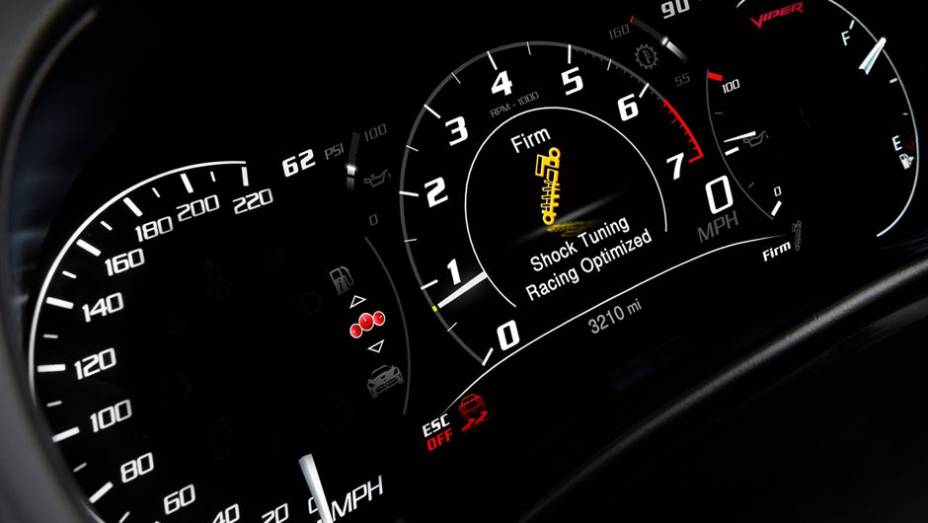 Modelo possui opção de direção esportiva| <a href="https://beta-develop.quatrorodas.abril.com.br/saloes/nova-york/2012/srt-viper-681186.shtml" rel="migration">Leia mais</a> Modelo possui opção de direção esportiva| <a href="https://beta-develop.quatrorodas.abril.com.br/saloes/nova-york/2012/srt-viper-681186.shtml" rel="migration">Leia mais</a>