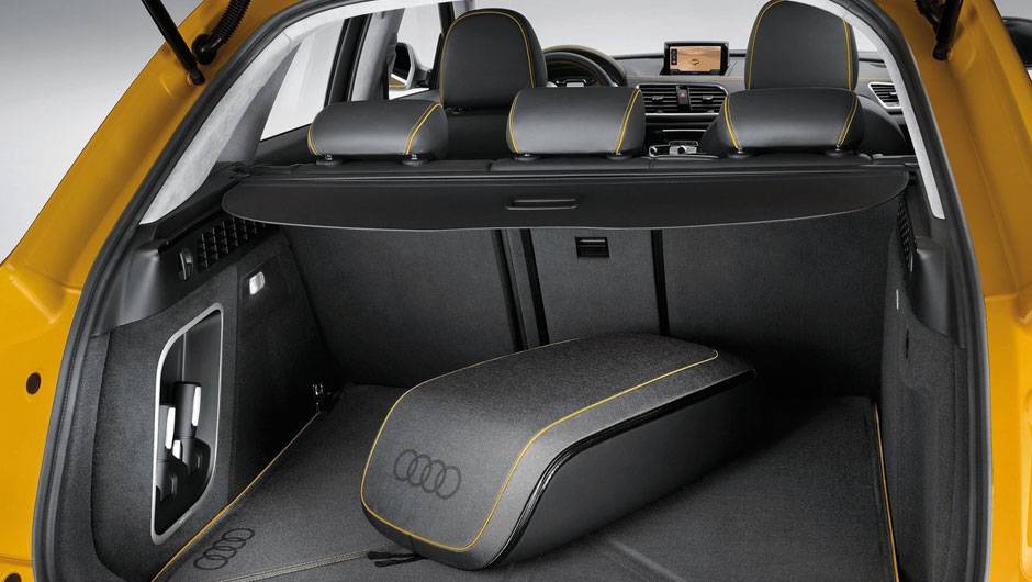 Detalhe do porta-malas do carro | <a href="https://beta-develop.quatrorodas.abril.com.br/saloes/pequim/2012/audi-q3-jinlong-yufeng-682750.shtml" rel="migration">Leia mais</a> Detalhe do porta-malas do carro | <a href="https://beta-develop.quatrorodas.abril.com.br/saloes/pequim/2012/audi-q3-jinlong-yufeng-682750.shtml" rel="migration">Leia mais</a>