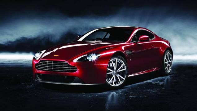 Vers&atilde;o especial chega a tr&ecirc;s modelos da marca | <a href="https://beta-develop.quatrorodas.abril.com.br/saloes/pequim/2012/aston-martin-dragon-88-682863.shtml" rel="migration">Leia mais</a>