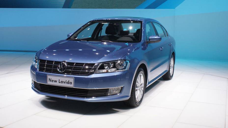 Volkswagen Lavida | <a href="https://beta-develop.quatrorodas.abril.com.br/galerias/saloes/pequim/2012/volkswagen-lavida-682783.shtml" rel="migration">Veja mais fotos</a>