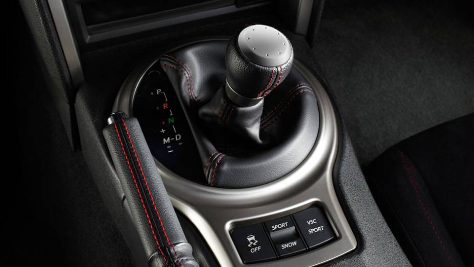 A transmissão pode ser manual ou automática | <a href="https://beta-develop.quatrorodas.abril.com.br/noticias/scion-mostra-esportivo-fr-s-320588_p.shtml" rel="migration">Leia mais</a> A transmissão pode ser manual ou automática | <a href="https://beta-develop.quatrorodas.abril.com.br/noticias/scion-mostra-esportivo-fr-s-320588_p.shtml" rel="migration">Leia mais</a>