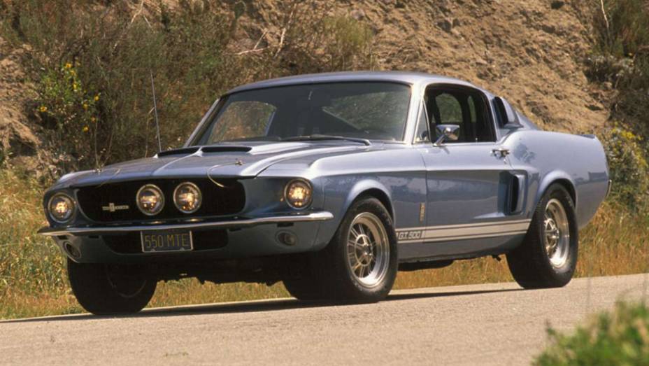 Ford Mustang GT500 1967 foi uma versão mais potente do muscle-car | <a href="https://beta-develop.quatrorodas.abril.com.br/noticias/carrol-shelby-morre-aos-89-anos-321336_p.shtml" target="_blank" rel="migration">Carroll Shelby morre aos 89 anos</a> | <a href="https://quatrorodas.abril.com.b" rel="migration"></a>