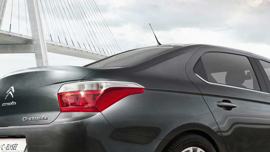 Sua apresenta&ccedil;&atilde;o oficial deve acontecer durante o Sal&atilde;o de Paris, em setembro | <a href="https://beta-develop.quatrorodas.abril.com.br/noticias/citroen-lanca-sedas-c4-l-c-elysee-323407_p.shtml" rel="migration">Leia mais</a>