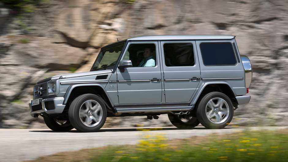 G 63 AMG: da cabe&ccedil;a dos engenheiros da preparadora saem ideias malucas como preparar um jipe com mais de 40 anos; o G 63 AMG tem um motor 5.5 V8 com 544 cv e h&aacute; ainda o G 65 AMG, com 612 cv