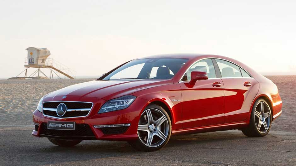 CLS 63 AMG: o motor 5.5 V8 biturbo de 557 cv n&atilde;o &eacute; o &uacute;nico chamariz deste belo cup&ecirc; de quatro portas, cuja nova gera&ccedil;&atilde;o foi lan&ccedil;ada em 2011