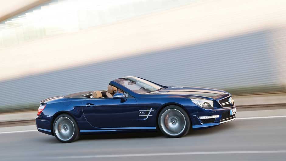 SL 65 AMG: o nov&iacute;ssimo roadster usa um motor 6.0 V12 de 630 cv, suficientes para lev&aacute;-lo aos 200 km/h em apenas 11,8 segundos