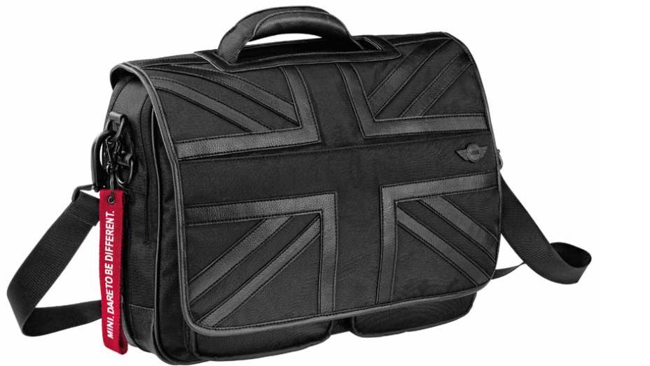 Bolsa Black Jack Briefcase: estilosa, a bolsa vendida na rede Caltabiano foi feita para pais que não abrem mão de estarem na moda e gostam da filosofia da descolada marca MINI. Preço médio: R$ 1.117,19 Bolsa Black Jack Briefcase: estilosa, a bolsa vendida na rede Caltabiano foi feita para pais que não abrem mão de estarem na moda e gostam da filosofia da descolada marca MINI. Preço médio: R$ 1.117,19