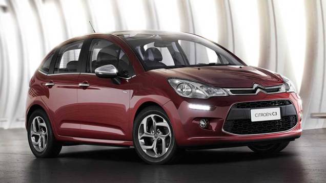 Design renovado, mais recheado e maior: a segunda geração do C3 chega ao mercado brasileiro para conquistar tanto homens quanto mulheres | <a href="https://beta-develop.quatrorodas.abril.com.br/carros/lancamentos/citroen-c3-696228.shtml" rel="migration">Leia mais</a> Design renovado, mais recheado e maior: a segunda geração do C3 chega ao mercado brasileiro para conquistar tanto homens quanto mulheres | <a href="https://beta-develop.quatrorodas.abril.com.br/carros/lancamentos/citroen-c3-696228.shtml" rel="migration">Leia mais</a>