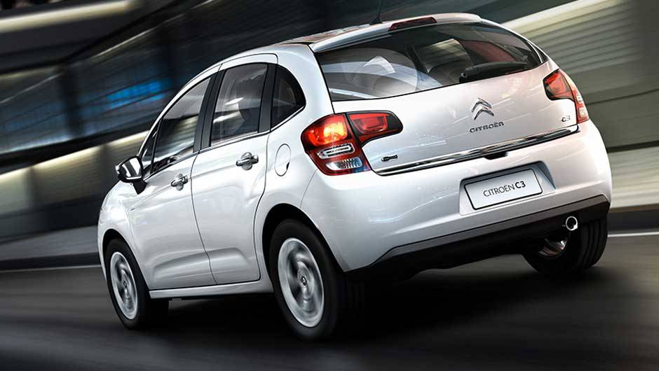A traseira deixou de lado as lanternas triangulares e usa peças em formato de bumerangue | <a href="https://beta-develop.quatrorodas.abril.com.br/carros/lancamentos/citroen-c3-696228.shtml" rel="migration">Leia mais</a> A traseira deixou de lado as lanternas triangulares e usa peças em formato de bumerangue | <a href="https://beta-develop.quatrorodas.abril.com.br/carros/lancamentos/citroen-c3-696228.shtml" rel="migration">Leia mais</a>