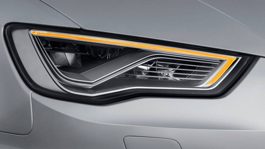 O primeiro &eacute; o 1.6 TDI (diesel); as duas motoriza&ccedil;&otilde;es seguintes ser&atilde;o a 1.4 TFSI e 1.8 TFSI. | <a href="https://beta-develop.quatrorodas.abril.com.br/salao-do-automovel/2012/carros/a3-sportback-704308.shtml" rel="migration">Leia mais</a>