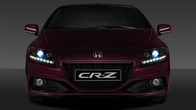 Grade foi redesenhada | <a href="https://beta-develop.quatrorodas.abril.com.br/saloes/paris/2012/honda-cr-z-703324.shtml" rel="migration">Leia mais</a> Grade foi redesenhada | <a href="https://beta-develop.quatrorodas.abril.com.br/saloes/paris/2012/honda-cr-z-703324.shtml" rel="migration">Leia mais</a>